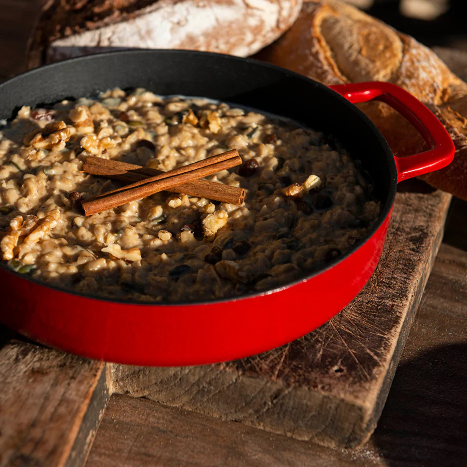 SOUS-CHEF ENAMELLED CAST IRON DOUBLE HANDLE FRY PAN 28CM RED