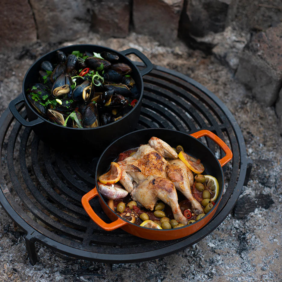 SOUS-CHEF ENAMELLED CAST IRON DOUBLE HANDLE FRY PAN 28CM ORANGE