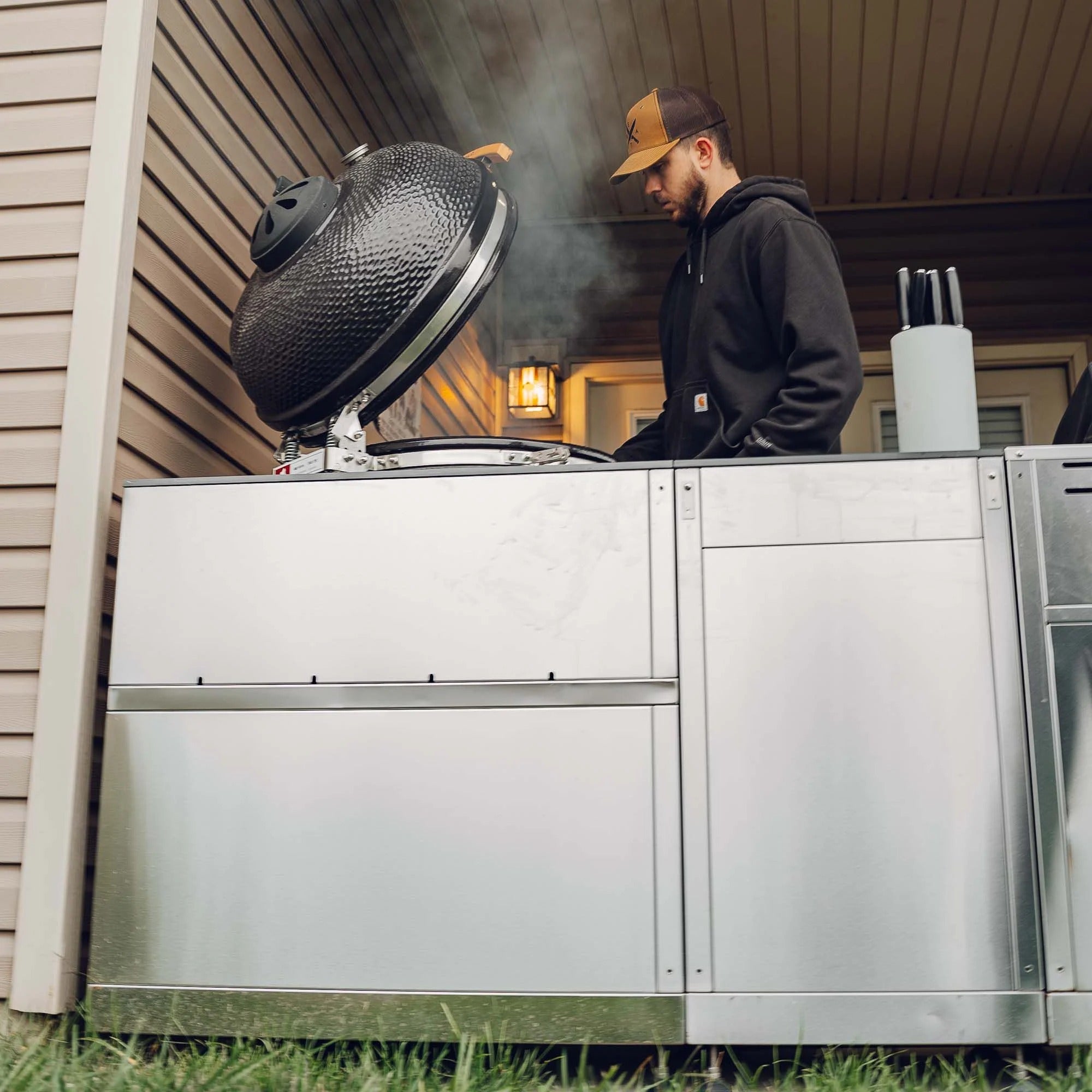Kong Corner Built-In Cabinet